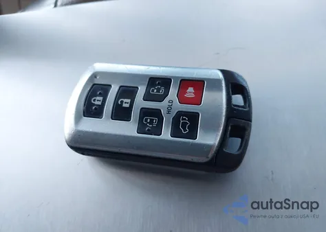 2013 Toyota Sienna Xle V6 8 Passenger from USA, damaged, VIN 5TDYK3DC1DS360089